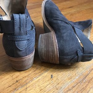 50% OFF DOLCE VITA BOOTIES!! CANT FIND ONLINE!!